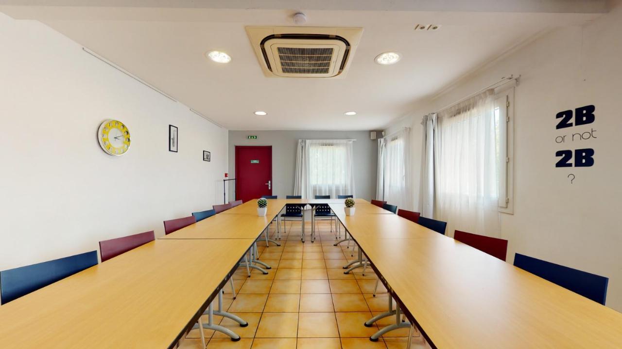 Everhotel De Tarbes-Ibos Exteriér fotografie