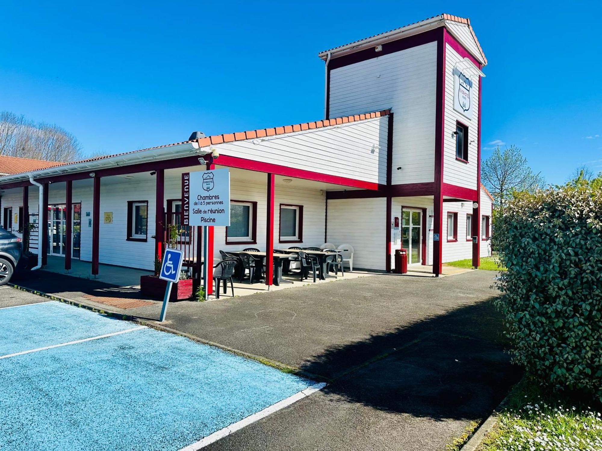 Everhotel De Tarbes-Ibos Exteriér fotografie